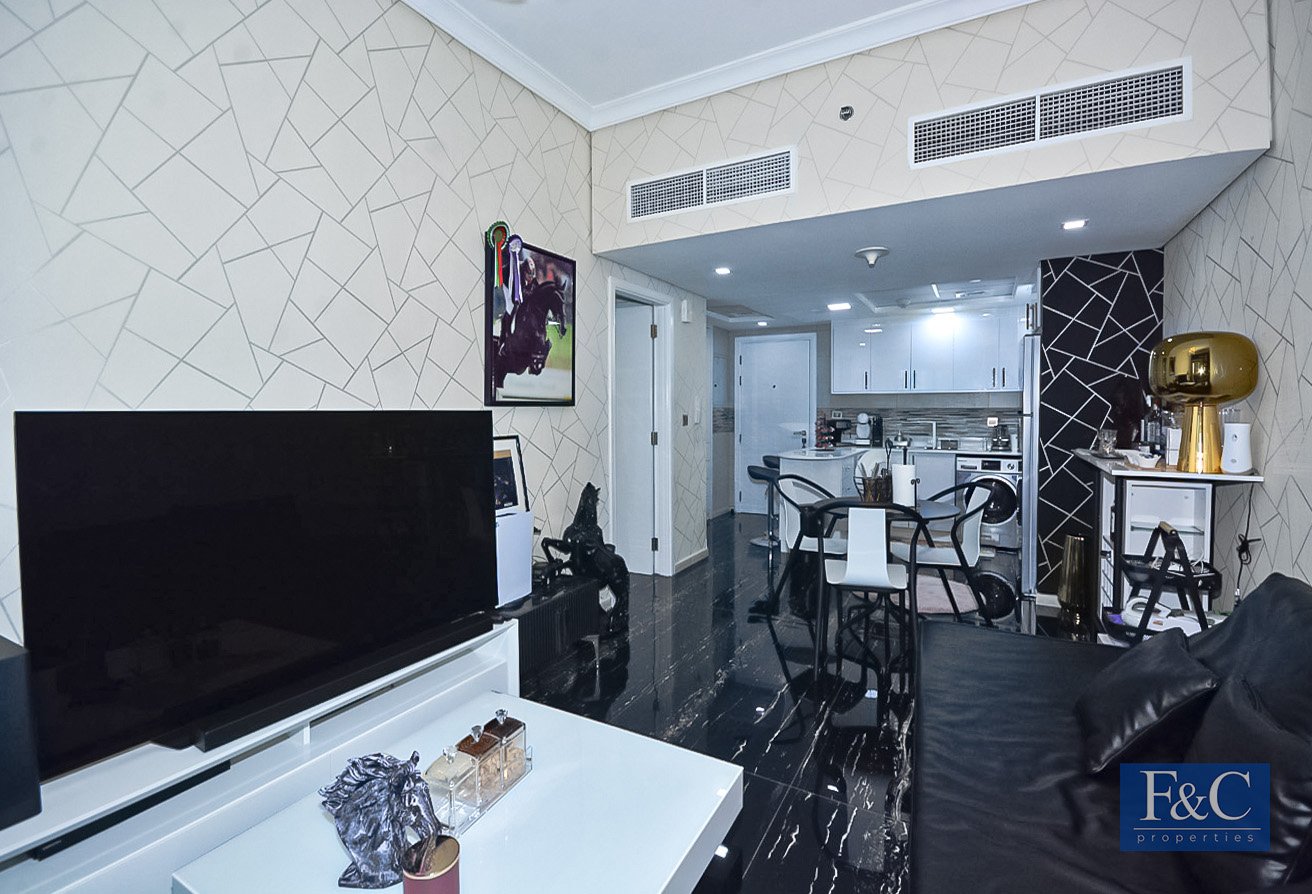 https:--portal.fandcproperties.ae-uploads-listings-images-listing_5798_image_5.jpeg