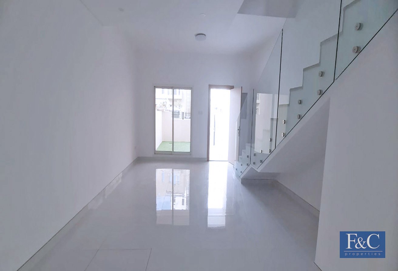 https:--portal.fandcproperties.ae-uploads-listings-images-listing_6112_image_3.jpeg